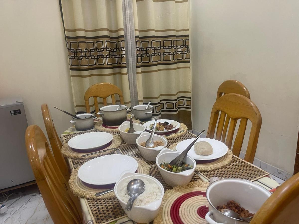 Virunga Homestays Рухенгери Экстерьер фото